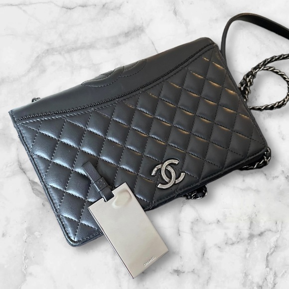 Chanel black lambskin small ballerine bag - Picture 4 of 15